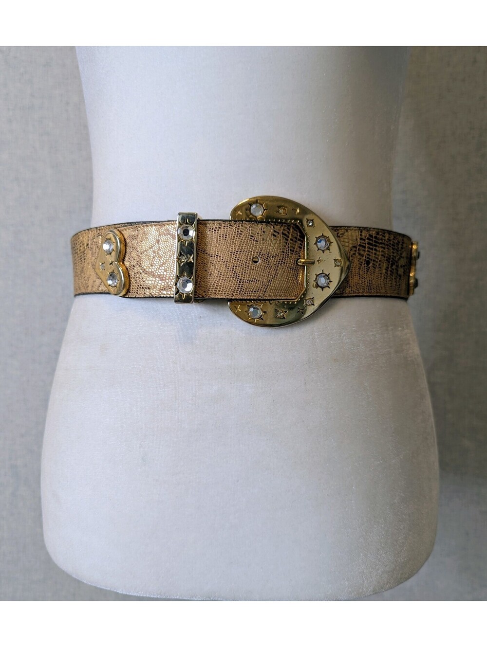 Vintage 80s 90s Made in Italy gold leather heart concho belt - Size S